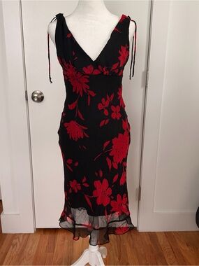 Y2K Rampage Black & Red Floral V-Neck Midi Dress